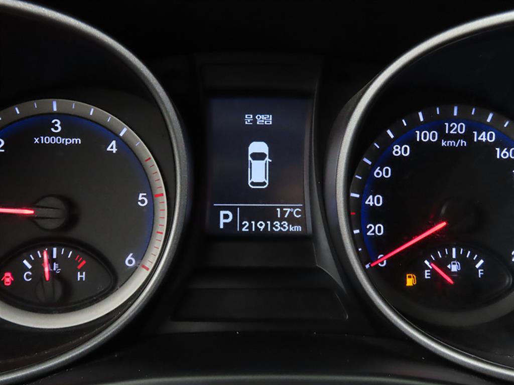 HYUNDAI Santa Fe - Vista 8