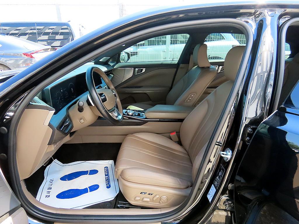 KIA K8 - Vista 5