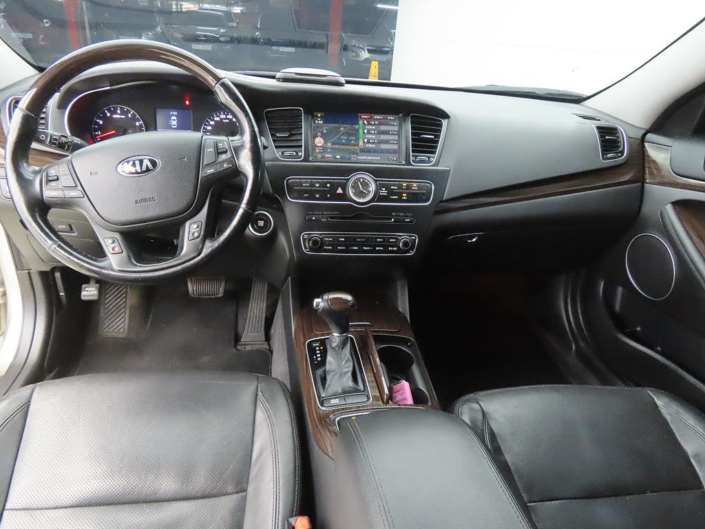 KIA K7 - Vista 7