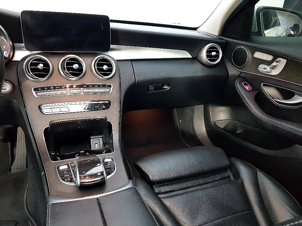 Mercedes Benz C Class - Vista 10