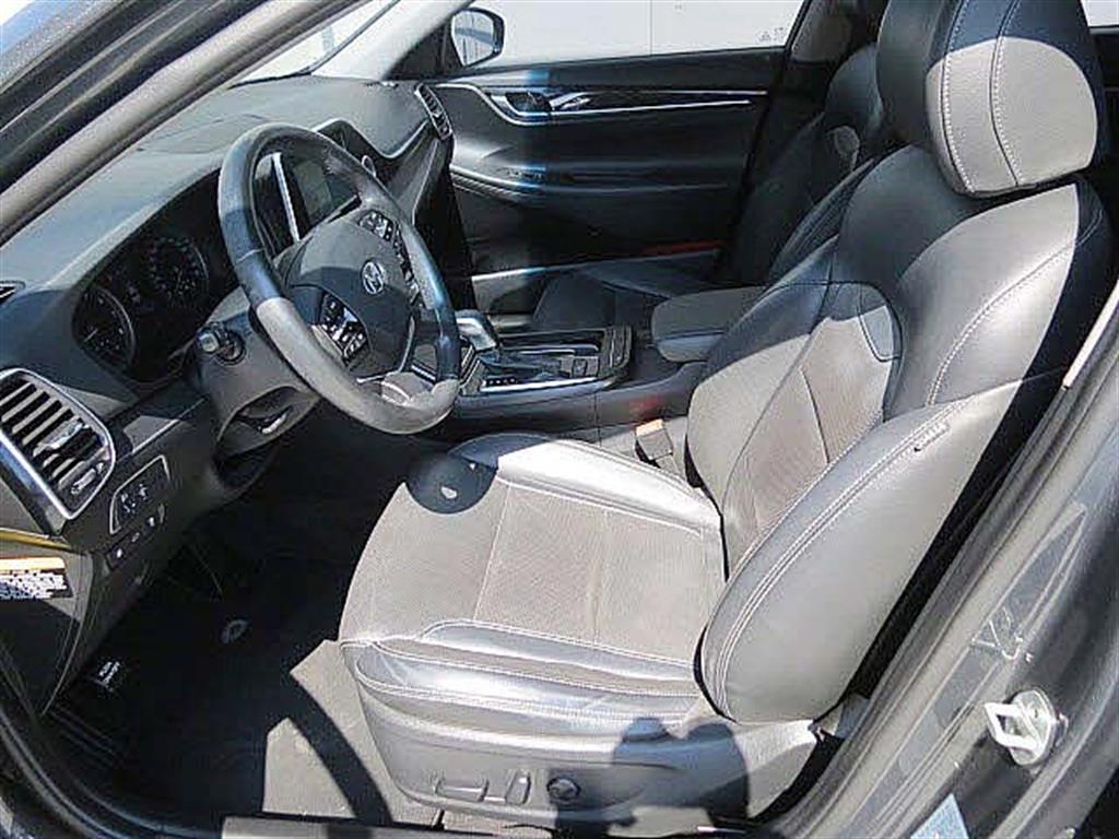 HYUNDAI Grandeur - Vista 11