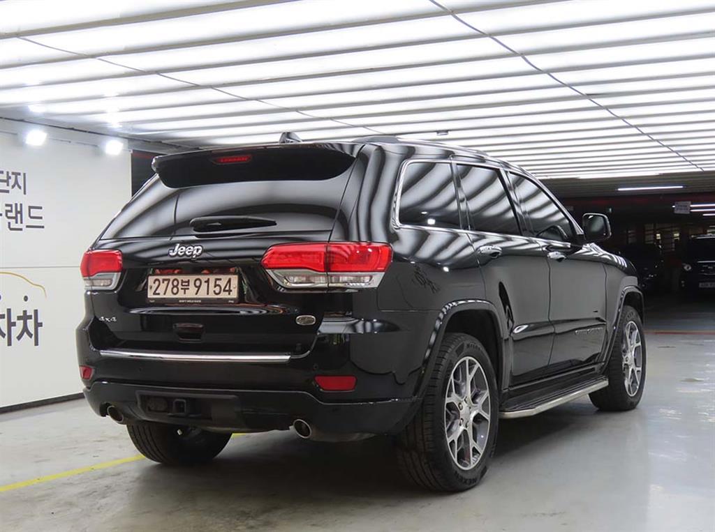Jeep Cherokee - Vista 4