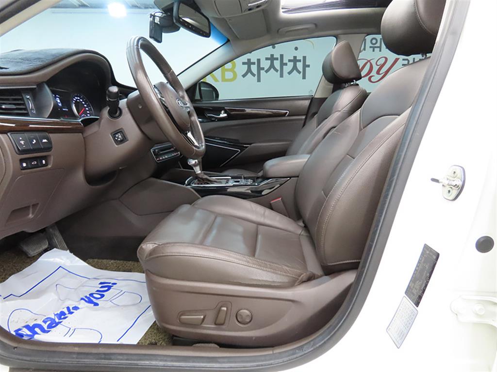 KIA K7 - Vista 5