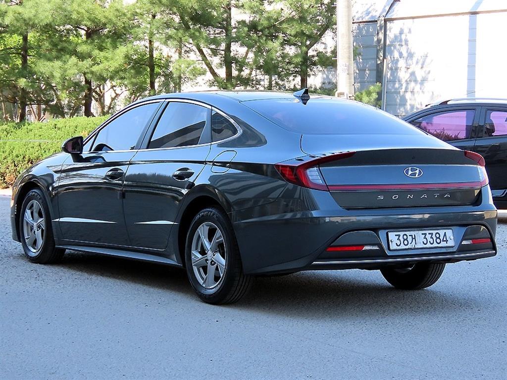 HYUNDAI Sonata - Vista 3