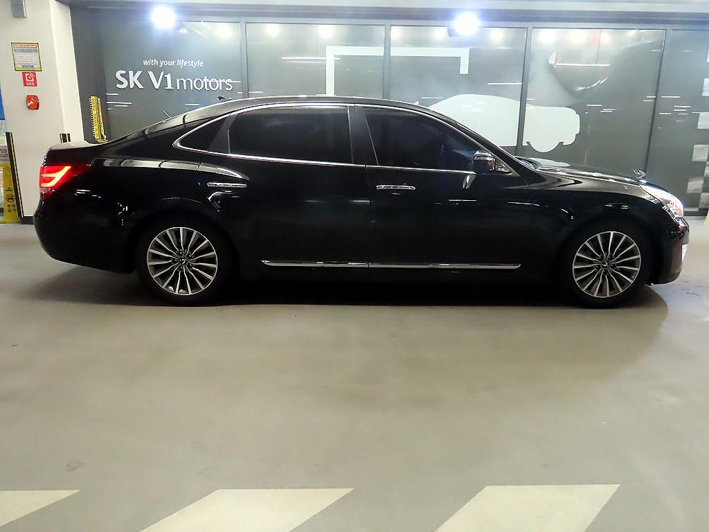 HYUNDAI Equus - Vista 3