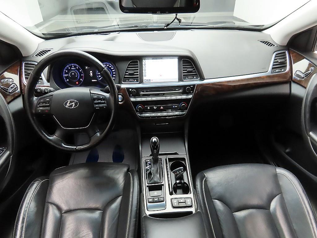 HYUNDAI Aslan - Vista 8