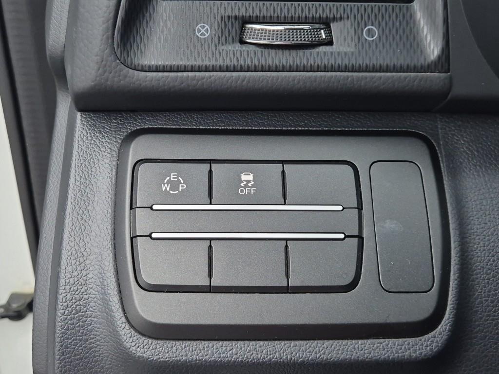 Ssangyong Tivoli 2018 Blanco - Importación desde Corea - HF Imports Iquique - Foto 16
