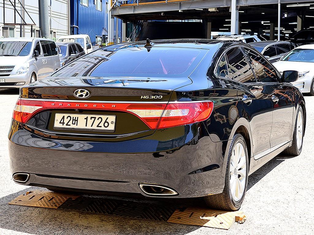 HYUNDAI Grandeur - Vista 7