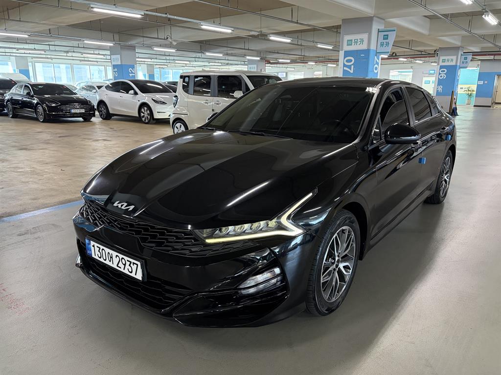 KIA K5 2022 Negro - Importación desde Corea - HF Imports Iquique - Foto 1