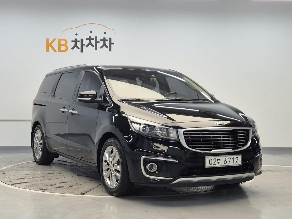 KIA Carnival - Vista 3