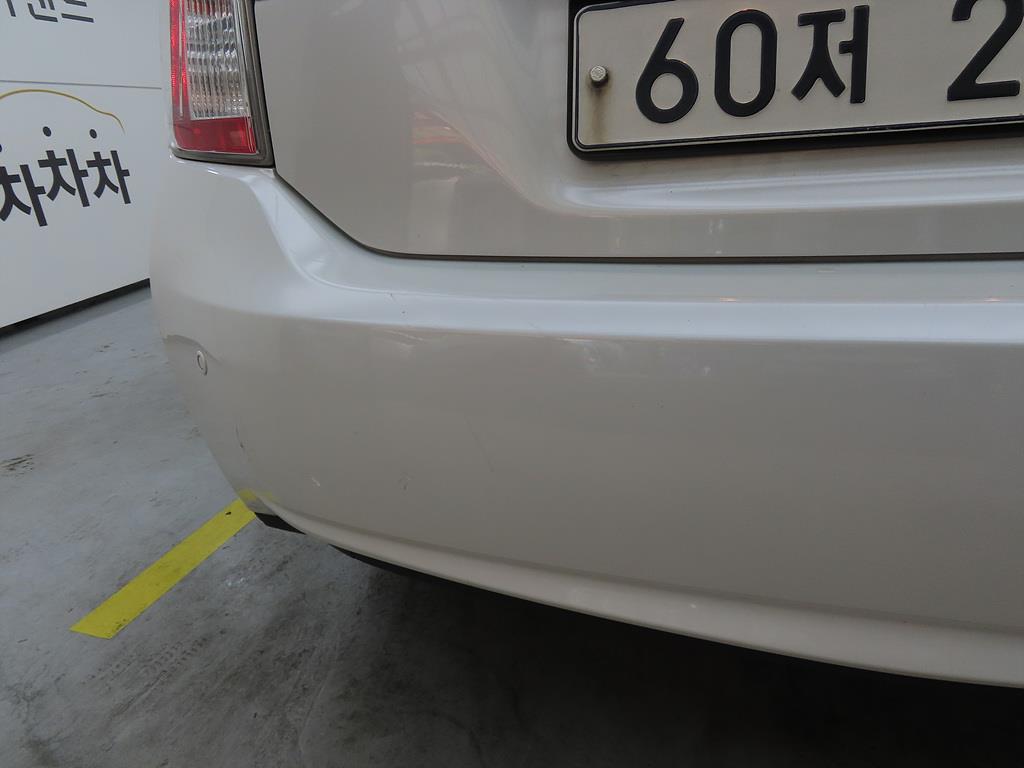Toyota Prius 2014 Blanco - Importación desde Corea - HF Imports Iquique - Foto 17