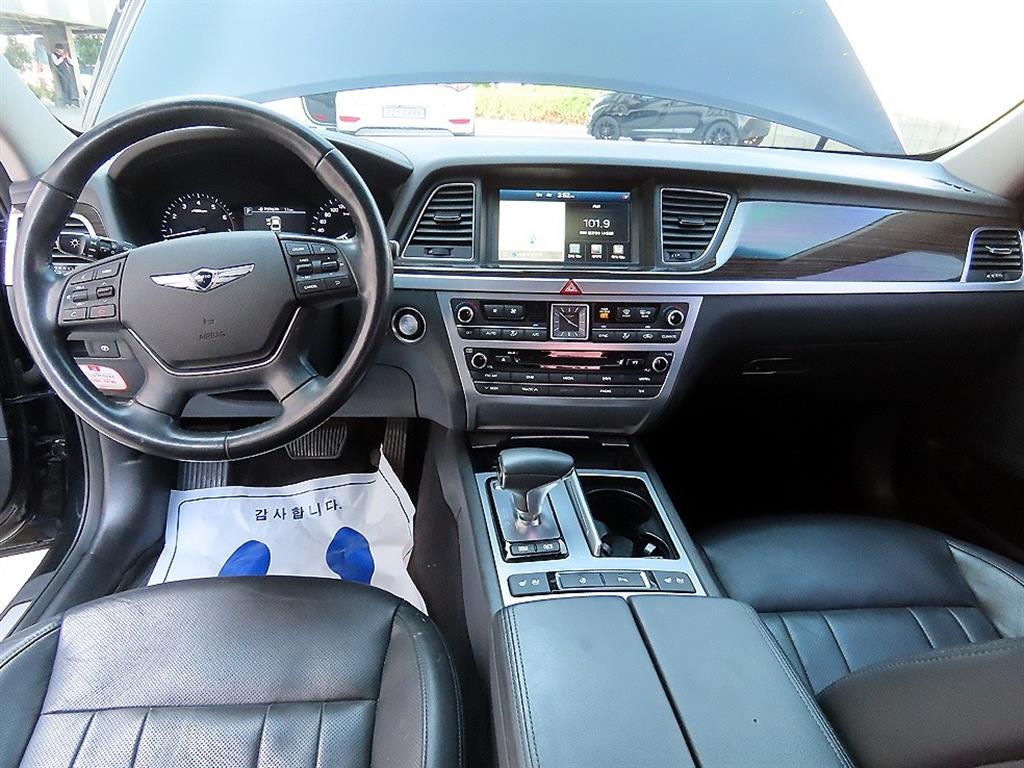 Genesis G80 - Vista 7