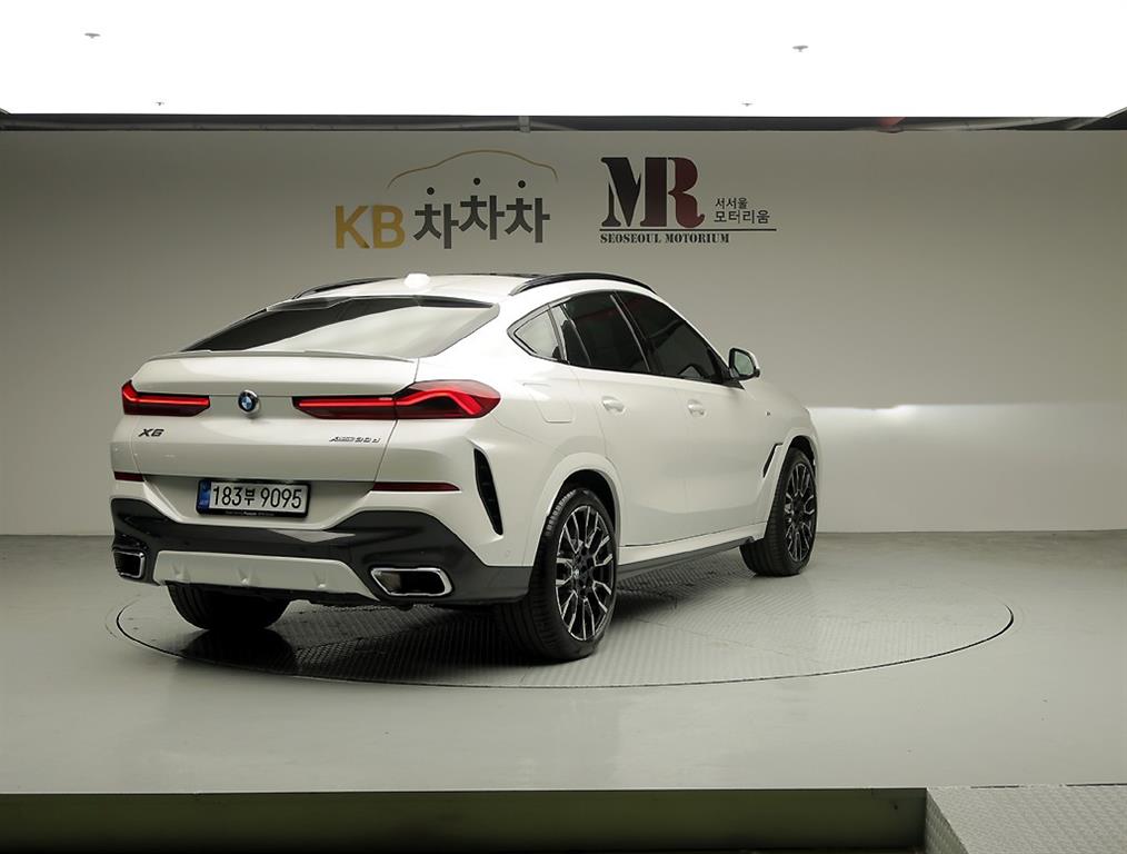 BMW X6 - Vista 3