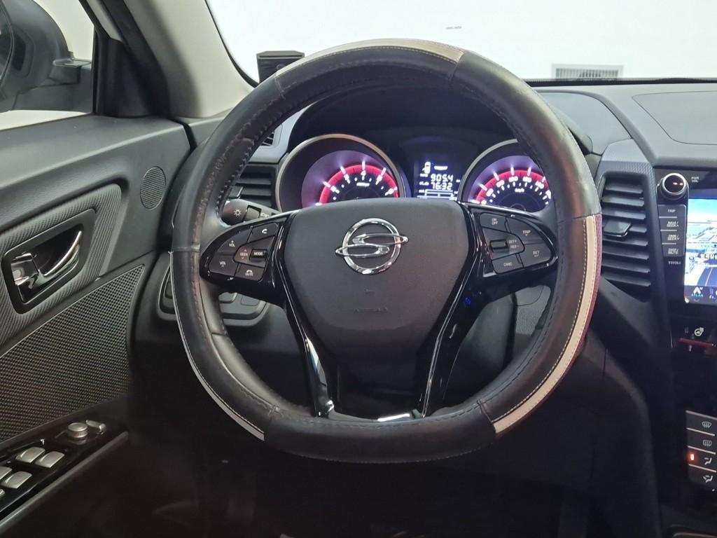 Ssangyong Tivoli - Vista 9