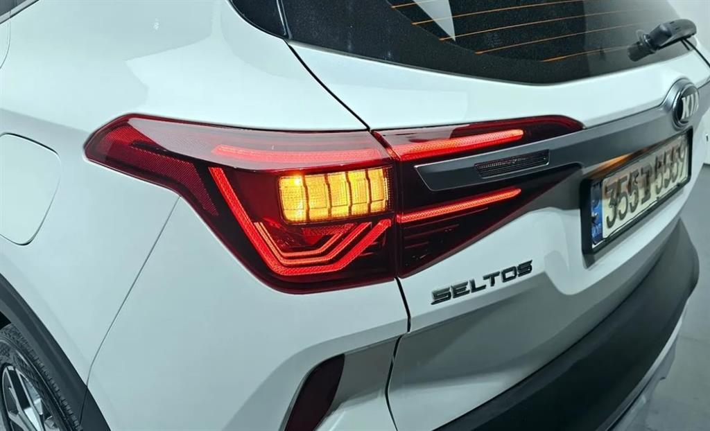 KIA Seltos - Vista 7