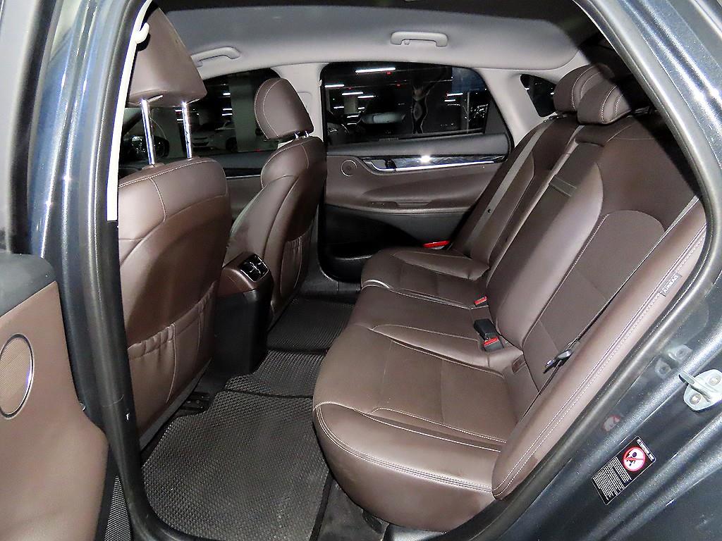HYUNDAI Grandeur - Vista 7