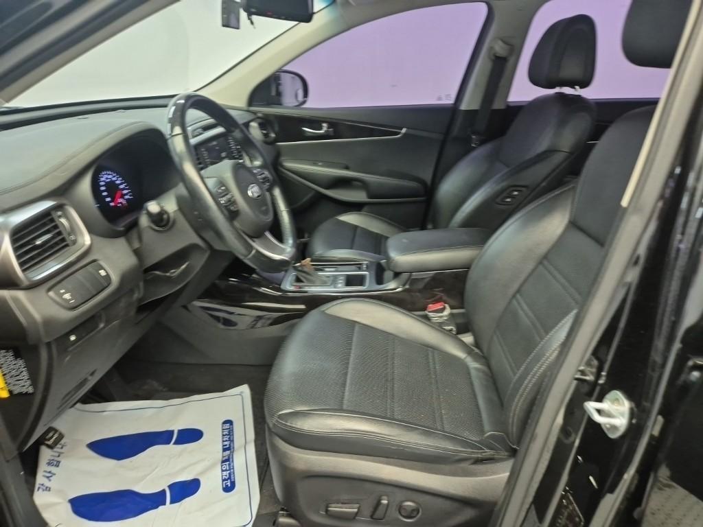KIA Sorento - Vista 11