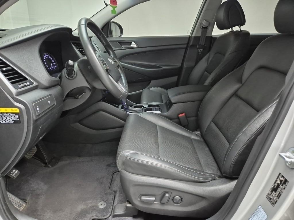 HYUNDAI Tucson - Vista 11