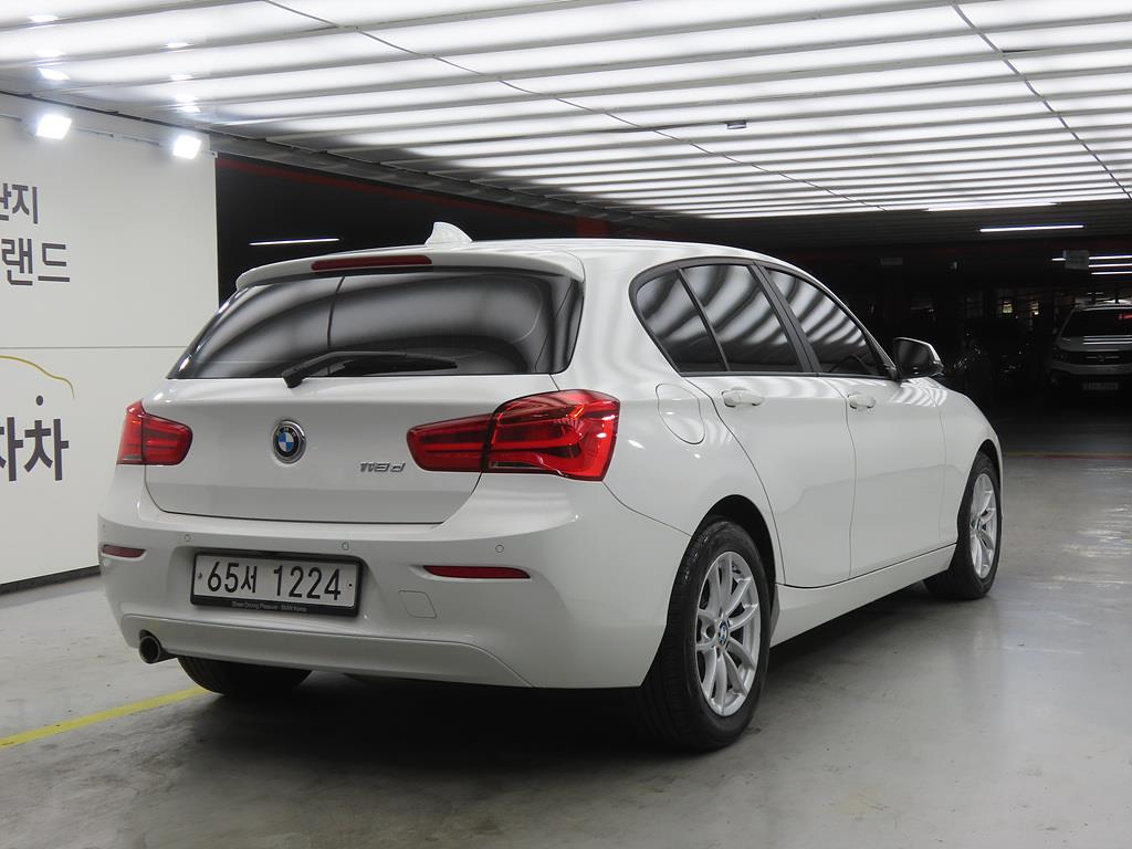 BMW 1 series - Vista 4