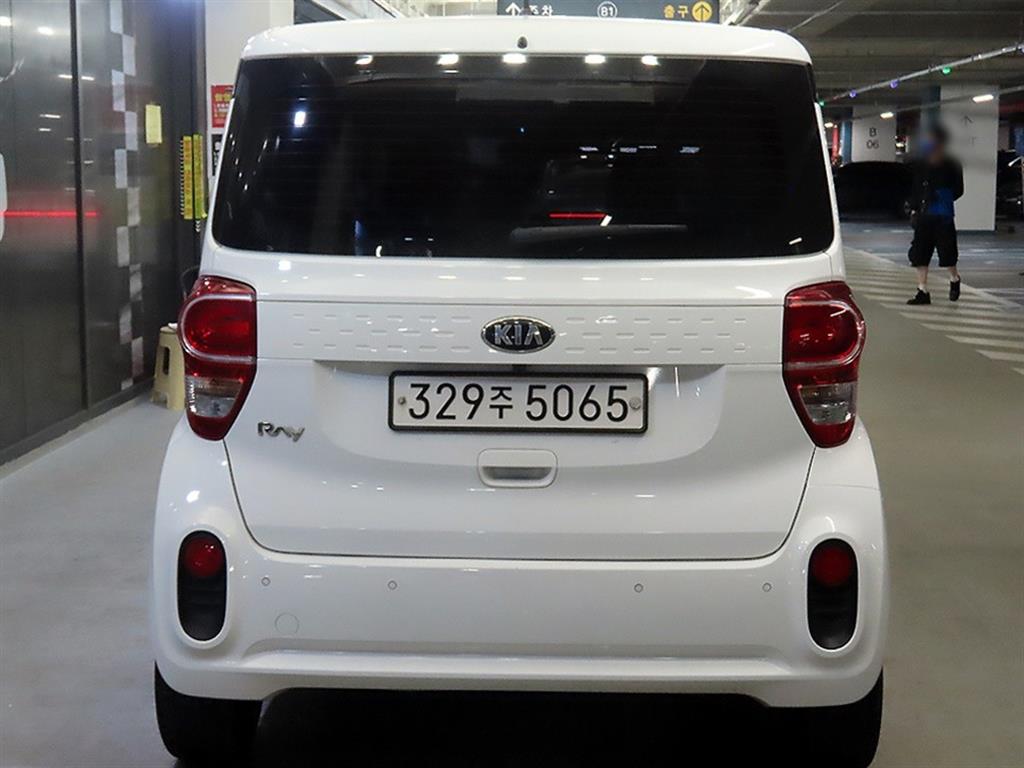 KIA Ray - Vista 5