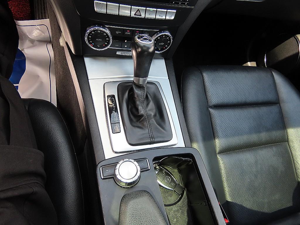 Mercedes Benz C Class - Vista 10
