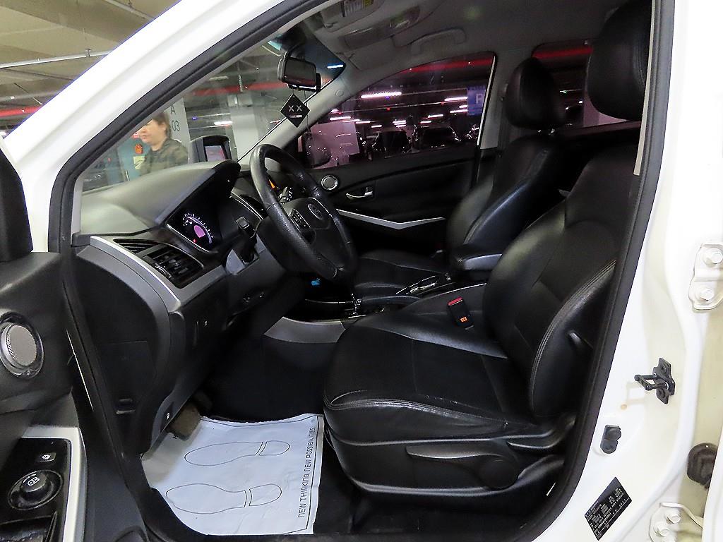 Ssangyong Korando - Vista 6