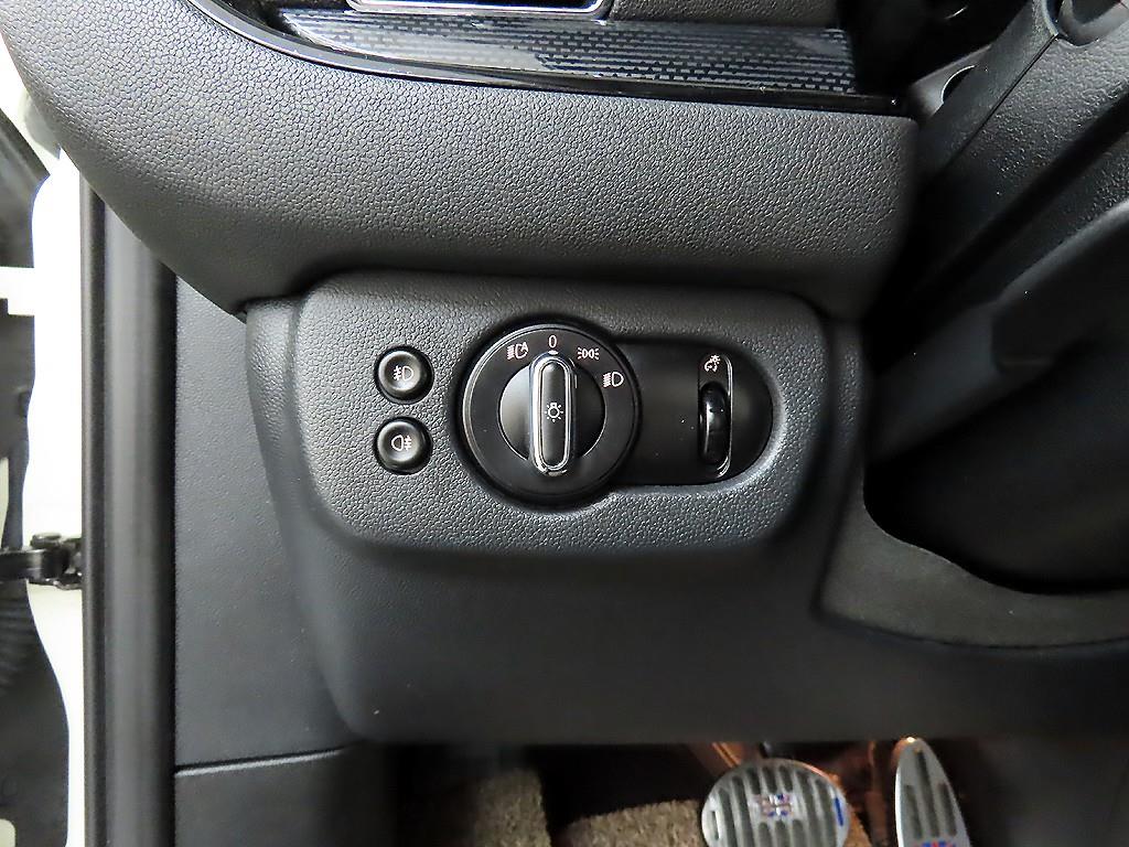 Mini Clubman - Vista 12