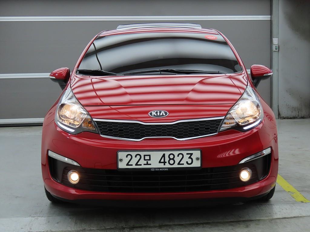 KIA Pride - Vista 2
