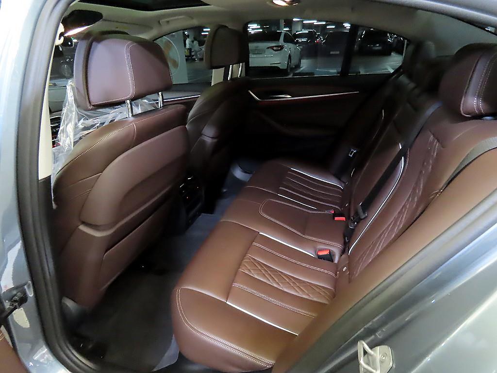 BMW 5 Series - Vista 7