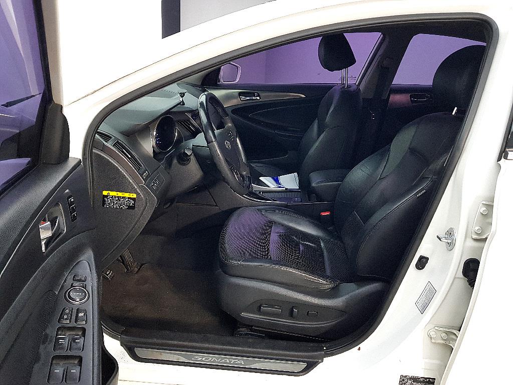 HYUNDAI Sonata - Vista 8
