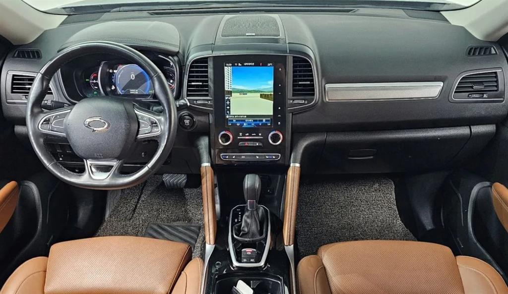 SAMSUNG QM6 - Vista 9
