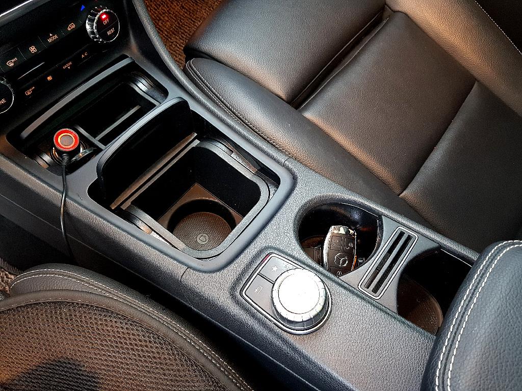 Mercedes Benz GLA Class - Vista 12