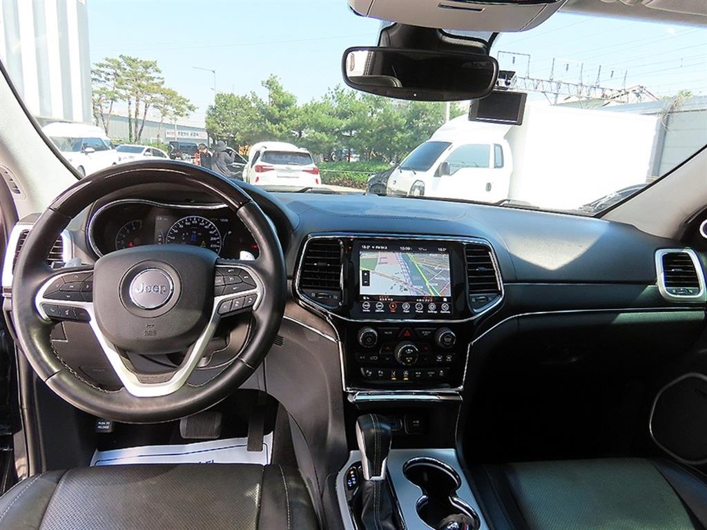 Jeep Cherokee - Vista 7