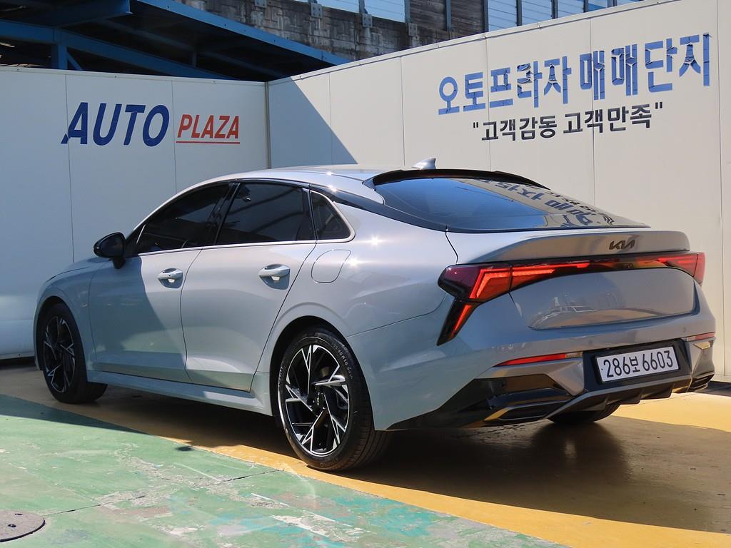 KIA K5 - Vista 3