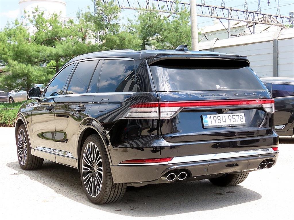 Lincoln Aviator - Vista 3