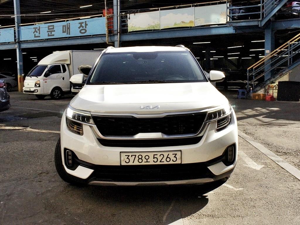 KIA Seltos 2023 Blanco - Importación desde Corea - HF Imports Iquique - Foto 1