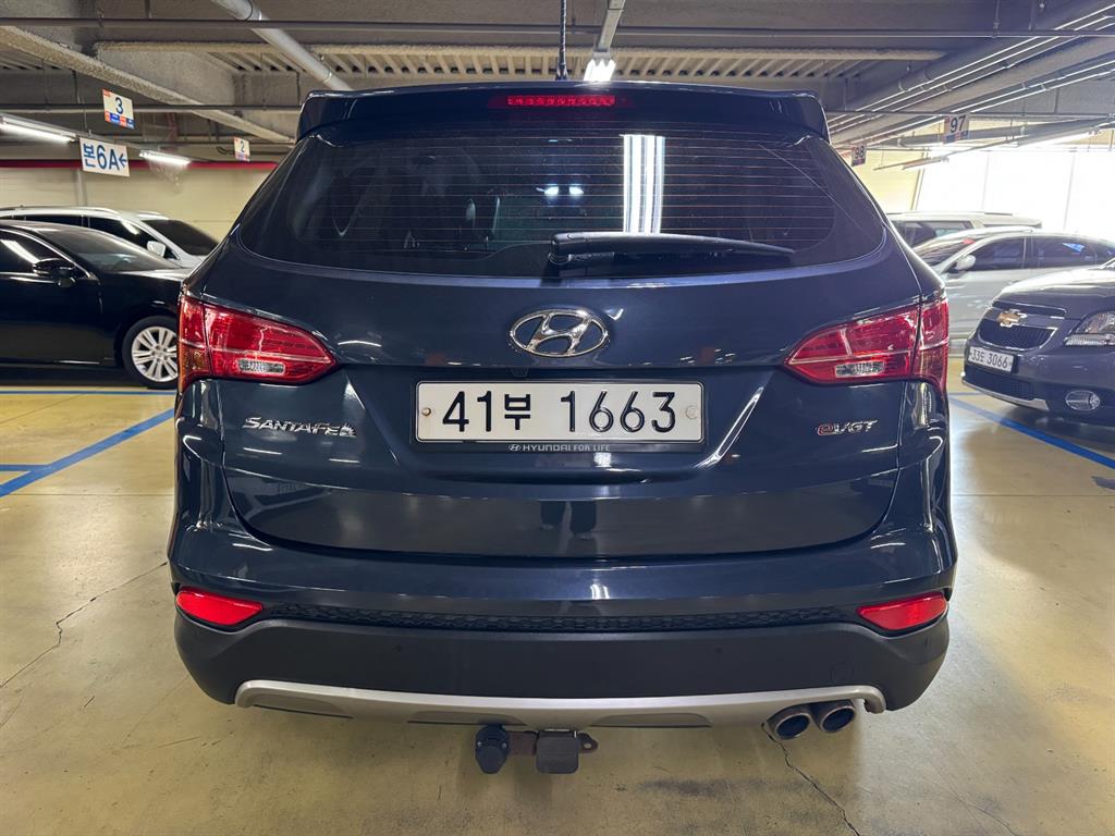 HYUNDAI Santa Fe - Vista 5