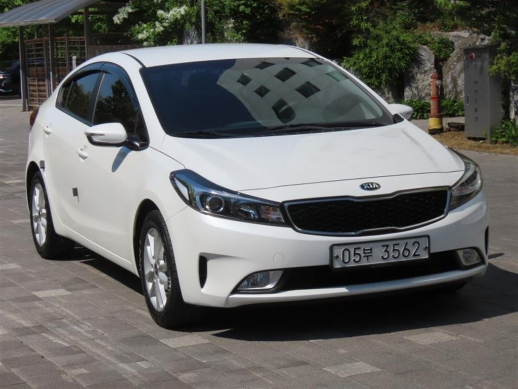 KIA K3 - Vista 3