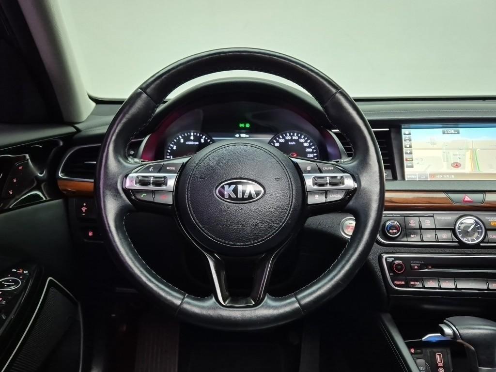 KIA K7 - Vista 9