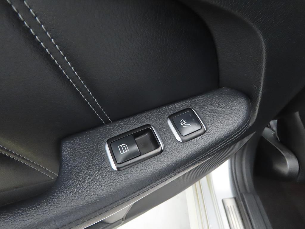 Mercedes Benz E class - Vista 11
