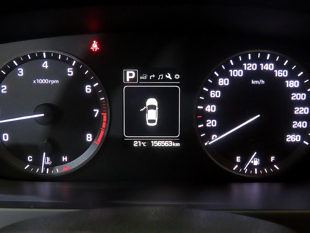 HYUNDAI Sonata - Vista 9