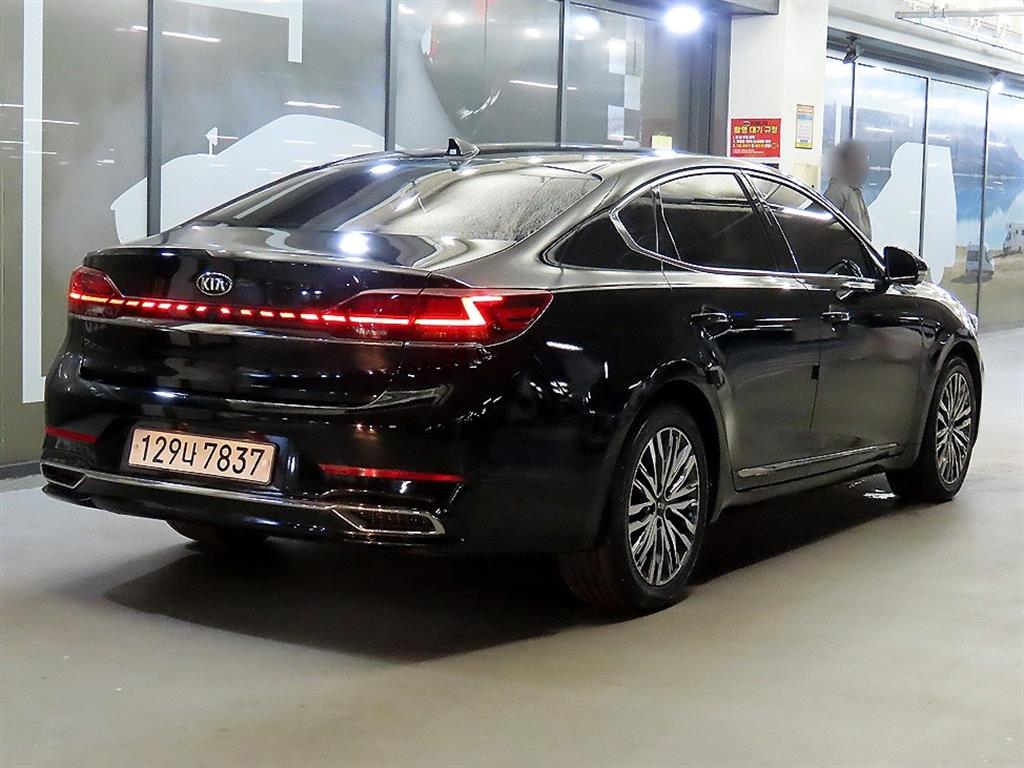 KIA K7 - Vista 4