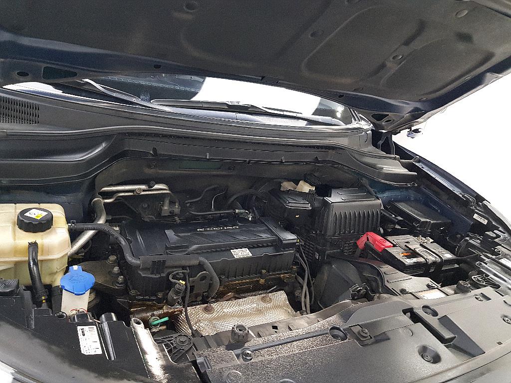 Ssangyong Tivoli - Vista 6