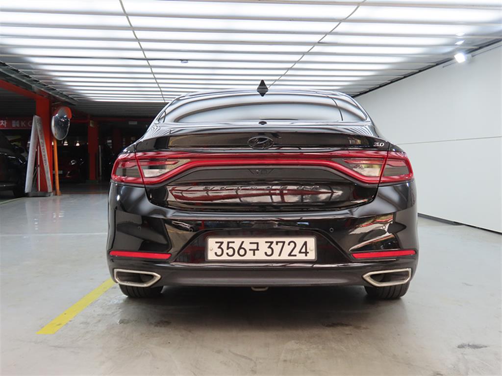 HYUNDAI Grandeur - Vista 3