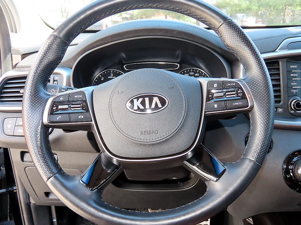 KIA Sorento - Vista 8