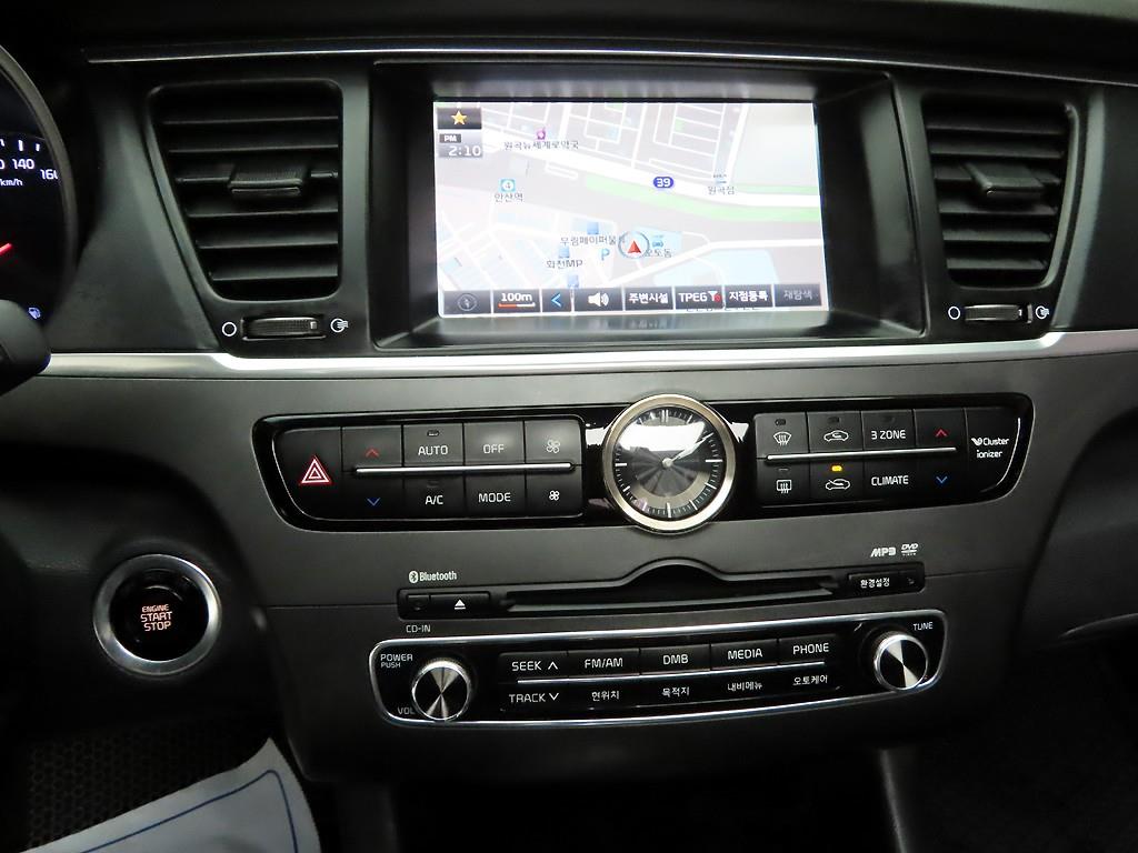KIA K9 - Vista 9