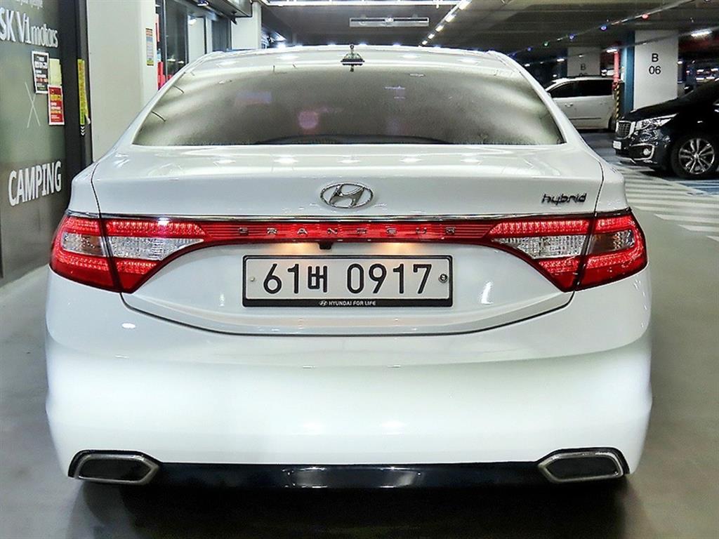 HYUNDAI Grandeur - Vista 5