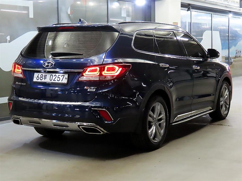 HYUNDAI Maxcruz - Vista 4