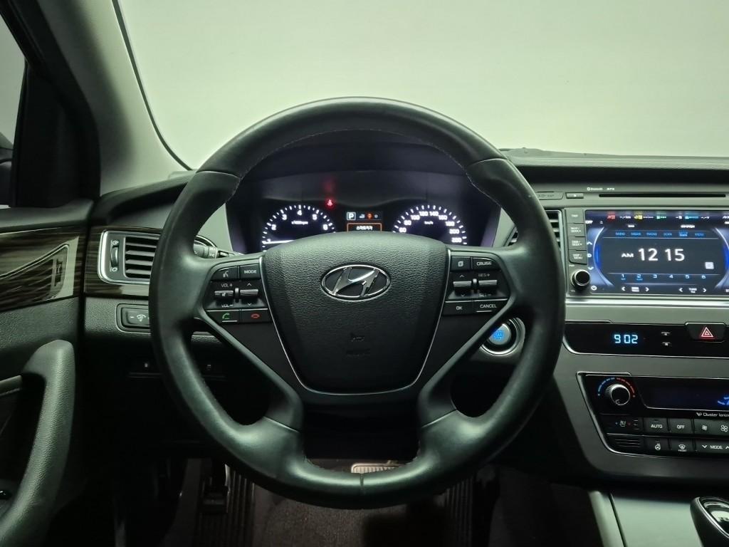 HYUNDAI Sonata - Vista 9