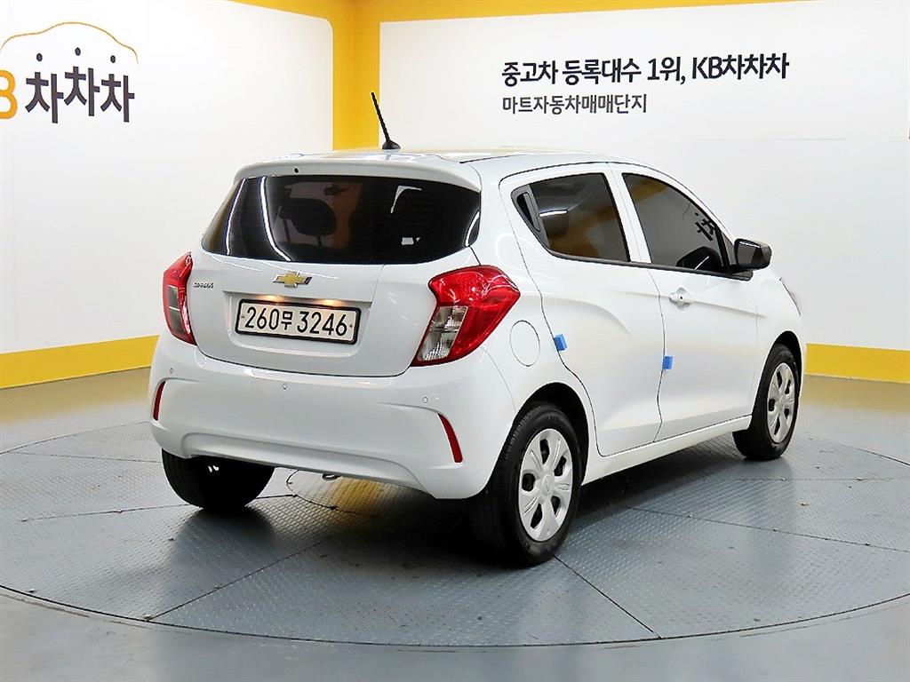Chevrolet Spark - Vista 4